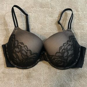 Wacoal T Shirt Bra 34DD EUC